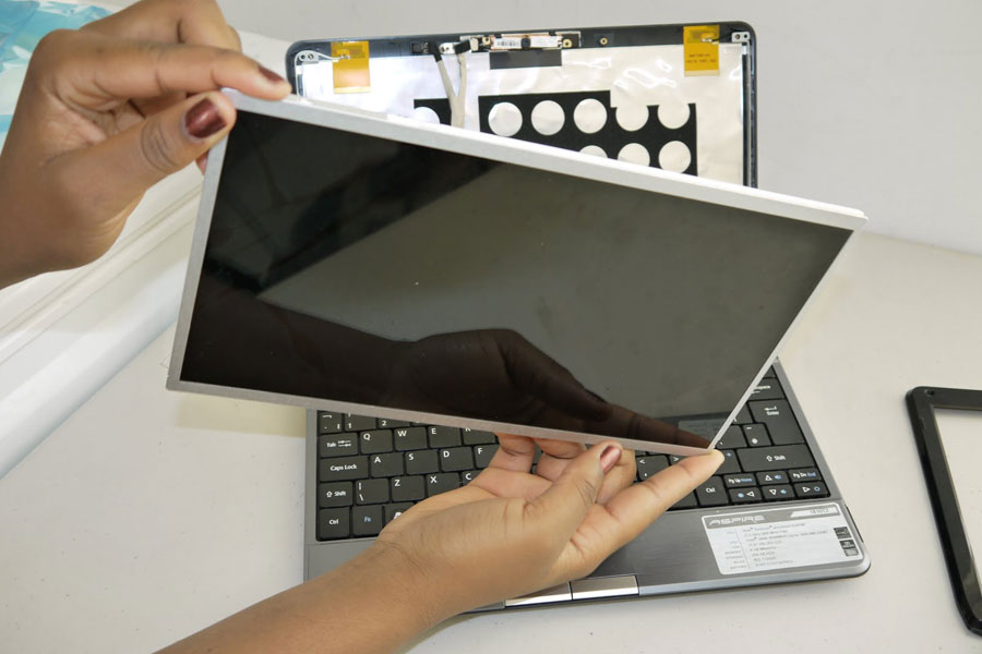 Thay màn hình laptop tại Vinh | Máy Tính Hữu Phúc